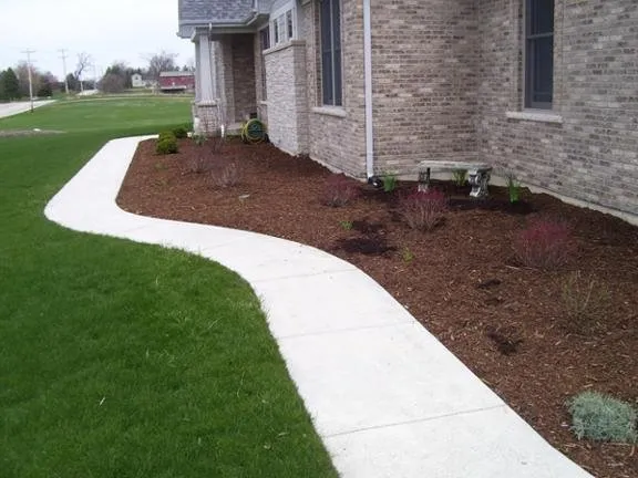 Custom lawn care service in North Aurora, IL - North Aurora Landscaping