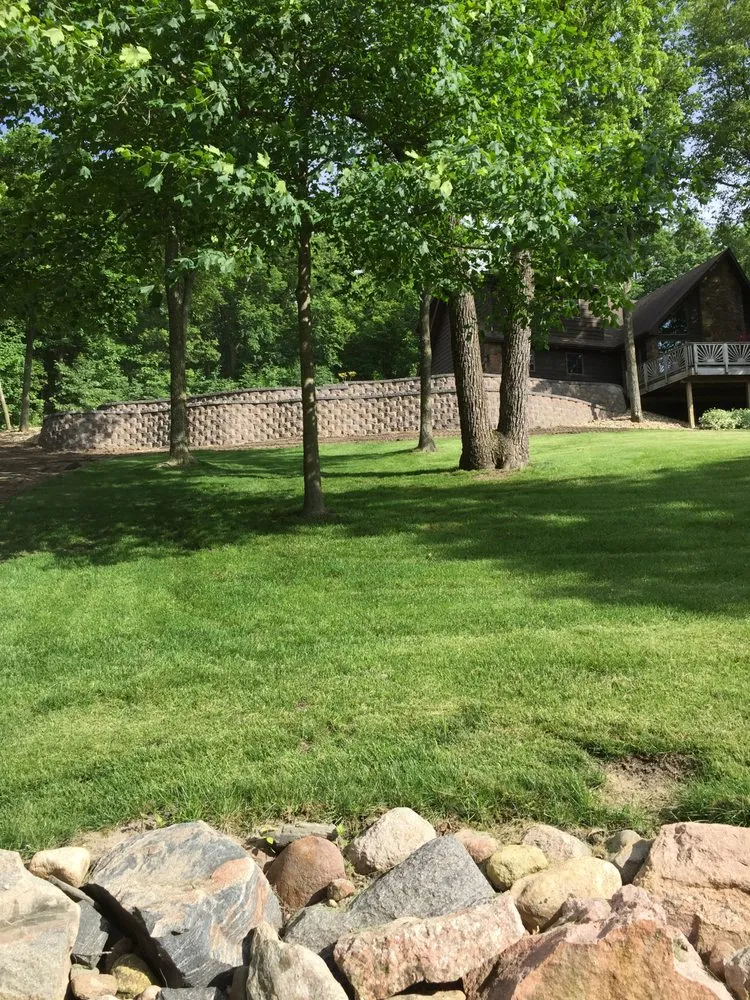 Affordable garden landscaping experts serving Webster City, IA - North Central Turf & Landscaping