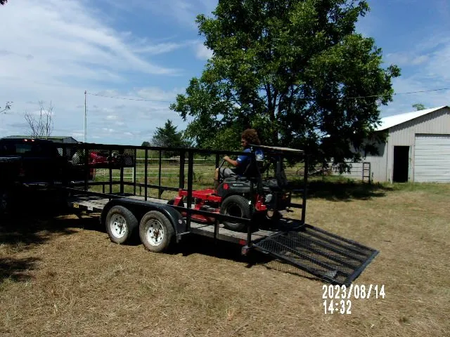Custom landscape design for homes in Paris, TX by North East Texas Cleanup Services
