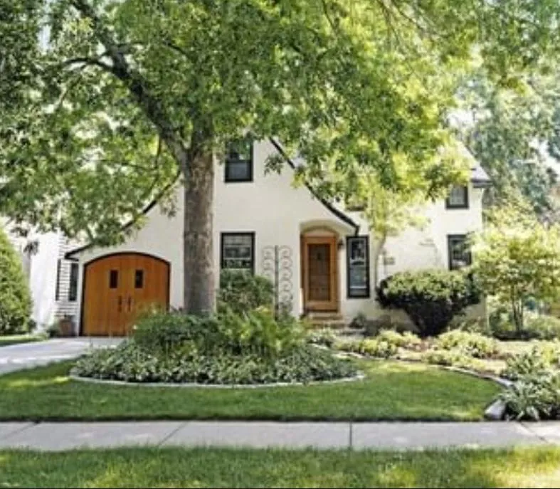 Affordable yard maintenance in Stamford, CT by North Eastern Tree Shrub and Lawn care