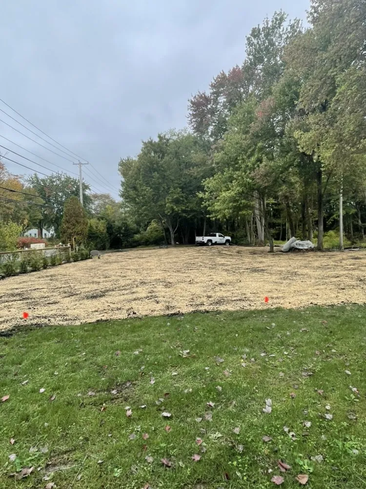 Custom lawn care service for homes in Bridgeport, CT by North End Landscaping Service