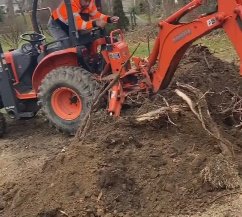 Expert lawn mowing service for homes in Norwalk, CT by North Greeny Landscaping