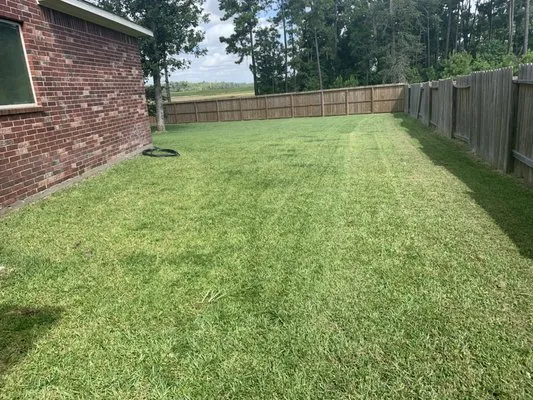 North Houston Lawn Care Logo