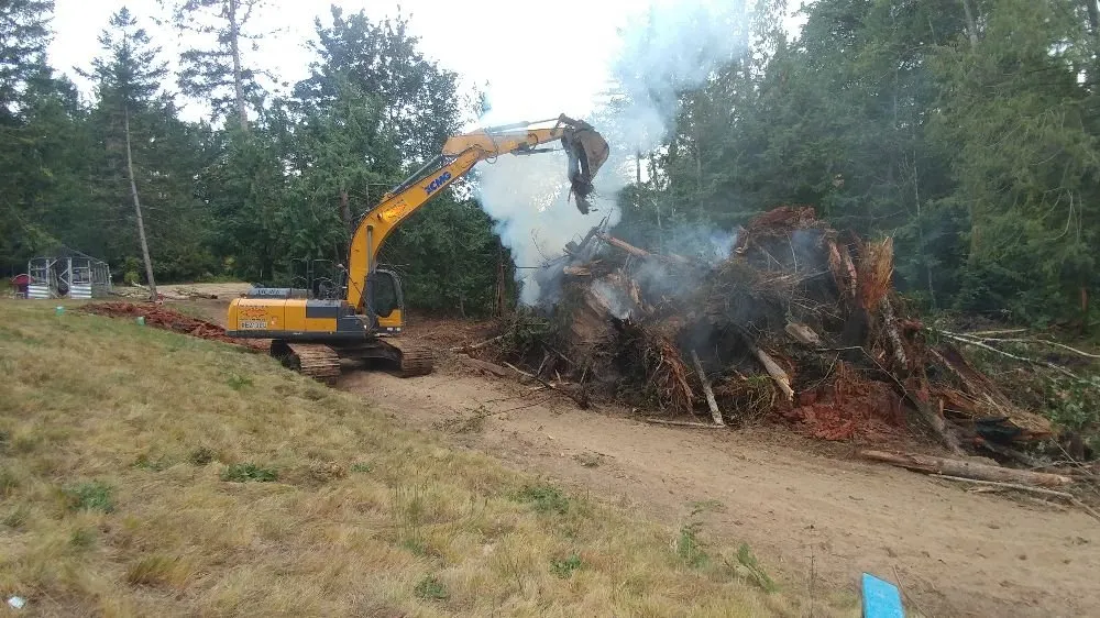 Local lawn mowing service experts serving Bremerton, WA - North River Excavation