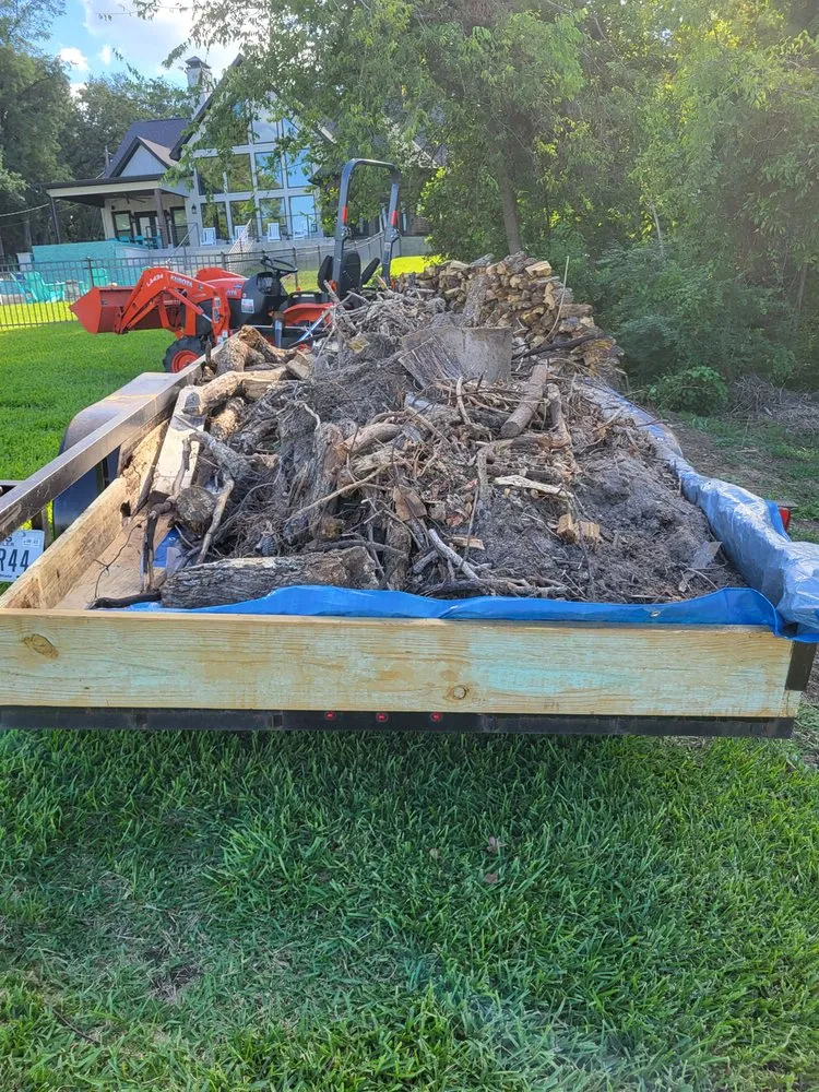 Custom yard maintenance in Trinidad, TX - North Superior Service