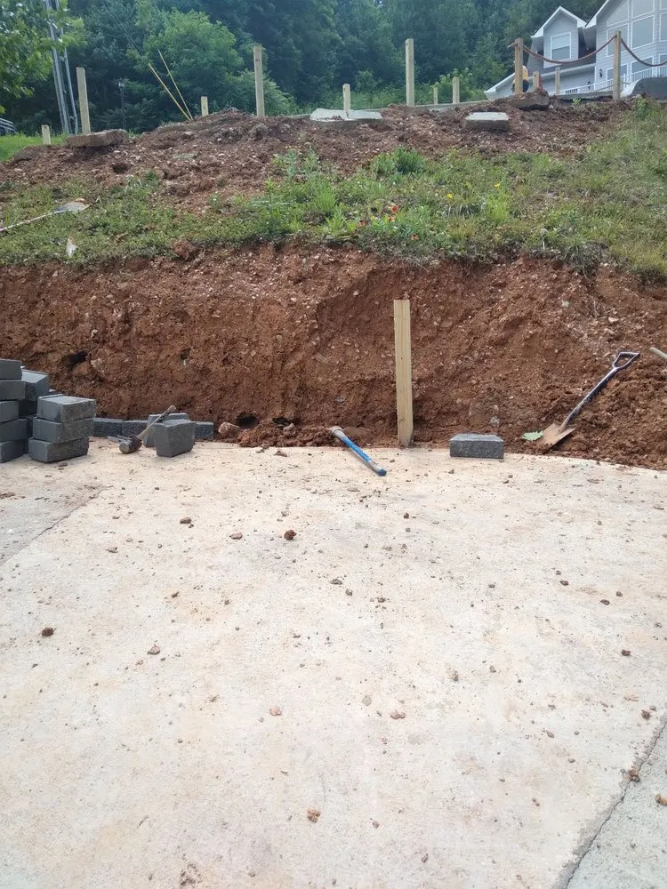 Expert garden landscaping for year-round maintenance in Knoxville, TN by North valley