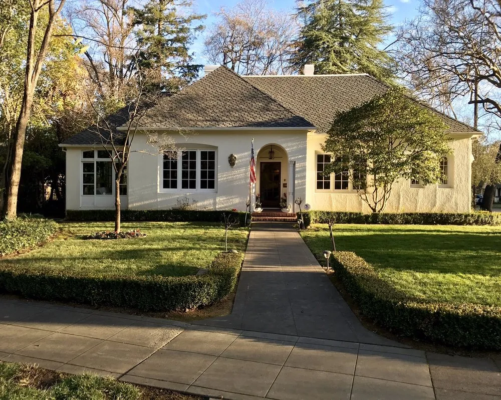 Custom yard cleanup service for beautiful yards in Chico, CA by North Valley Lawn Care