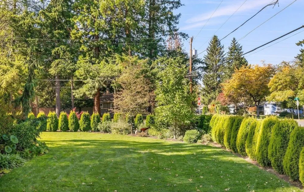 Expert lawn mowing service in Beaverton, OR - North Willamette Garden Designs