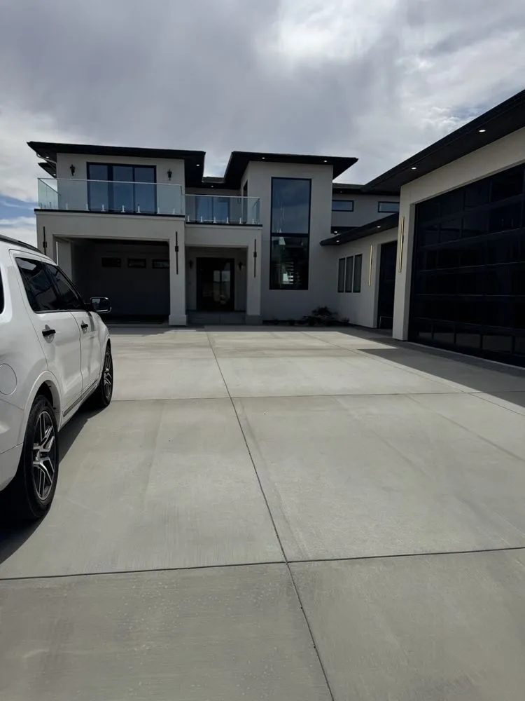 Professional landscape installation in Gig Harbor, WA - North Winds Hardscape