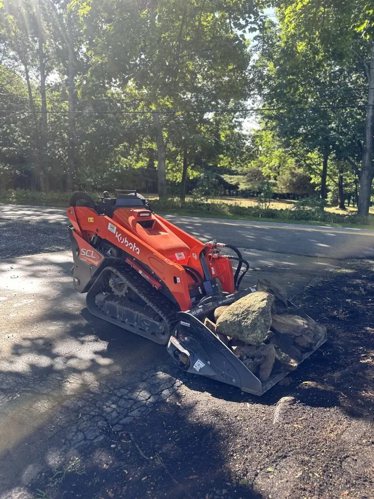 Top-rated yard cleanup service for year-round maintenance across Eliot, ME - Northeast Home Detailing