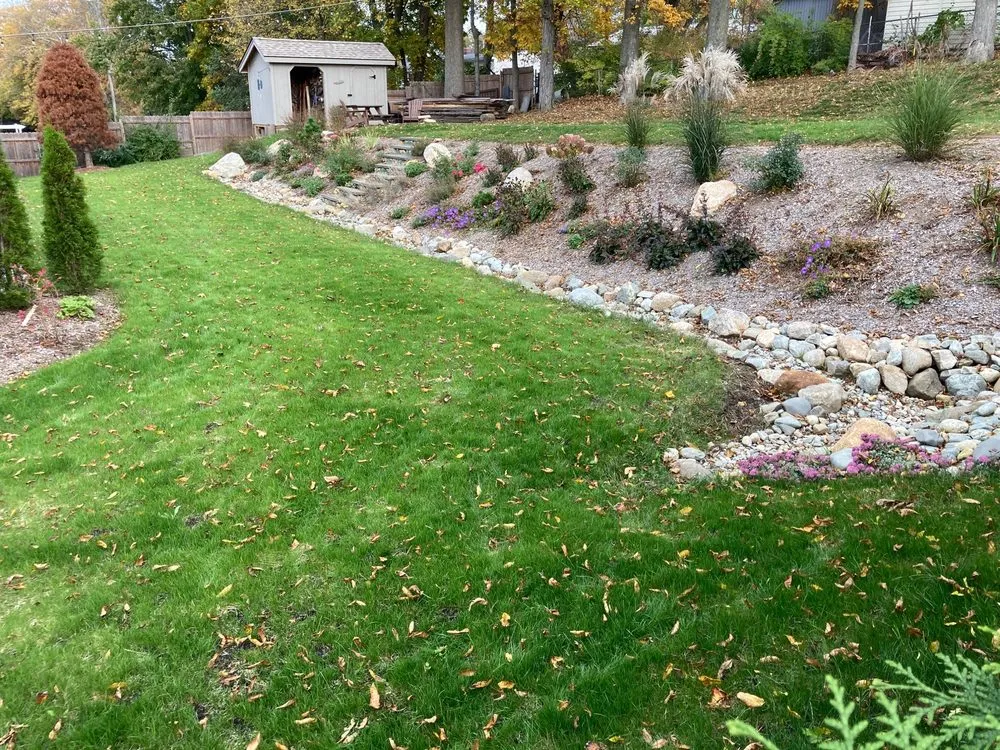 Top-rated yard cleanup service for year-round maintenance across Milford, CT - Northeast Horticultural Services