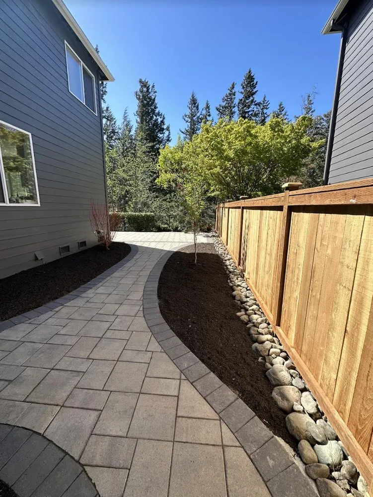 Top-rated yard cleanup service in Renton, WA by Northeast Landscaping Service