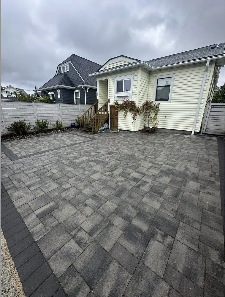 Affordable landscape installation for residential properties in Renton, WA by Northeast Landscaping Service