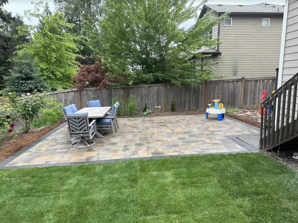 Trusted yard cleanup service near you in Renton, WA by Northeast Landscaping Service