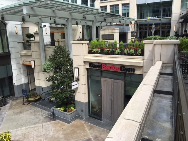 Expert lawn mowing service experts serving Renton, WA - Northeast Landscaping Service