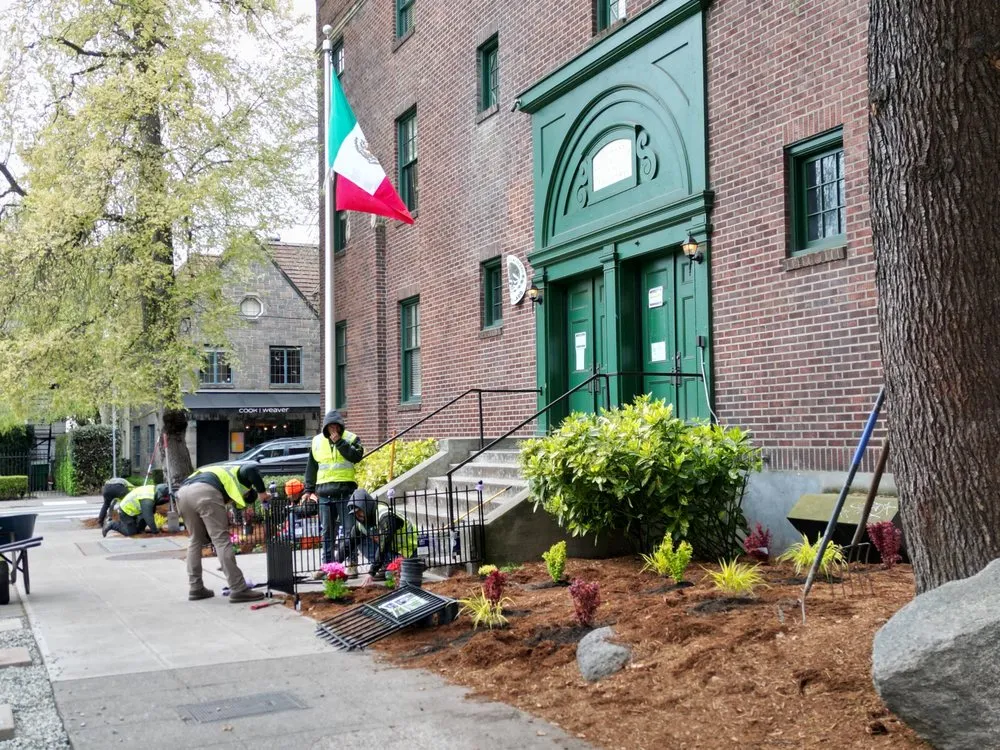 Local landscaping services for residential properties in Renton, WA by Northeast Landscaping Service