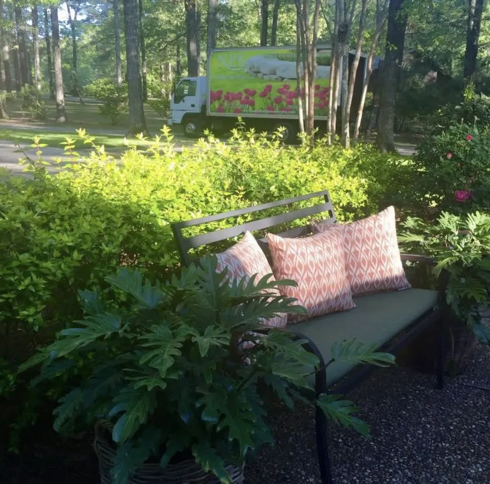 Custom residential landscaping experts serving West Monroe, LA - Northeast Lawn Service