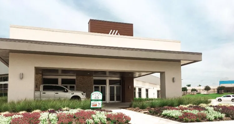 Trusted garden landscaping experts serving West Monroe, LA - Northeast Lawn Service