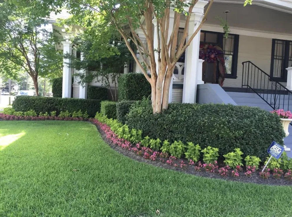 Professional outdoor landscaping experts serving West Monroe, LA - Northeast Lawn Service