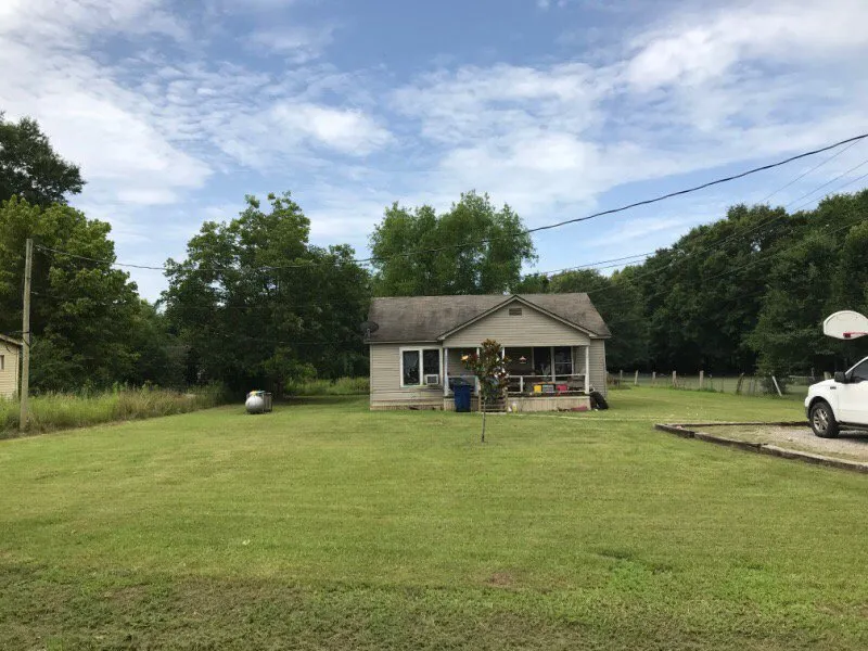 Professional landscaping services experts serving Walnut, MS - Northeast Mississippi Lawn Care Services