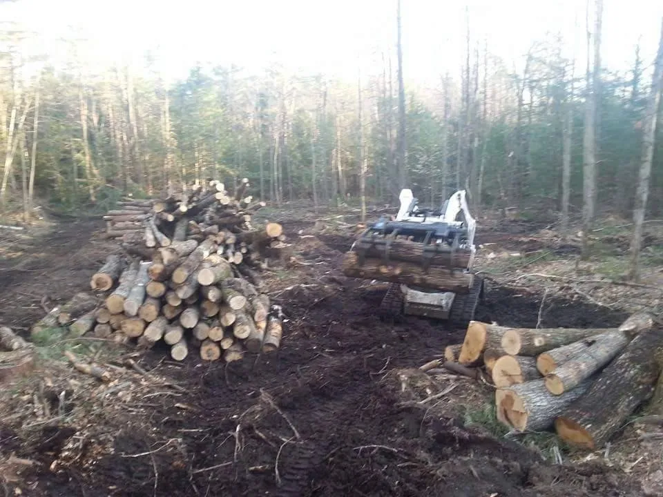 Custom lawn mowing service experts serving Concord, NH - Northeast Topnotch Landworks