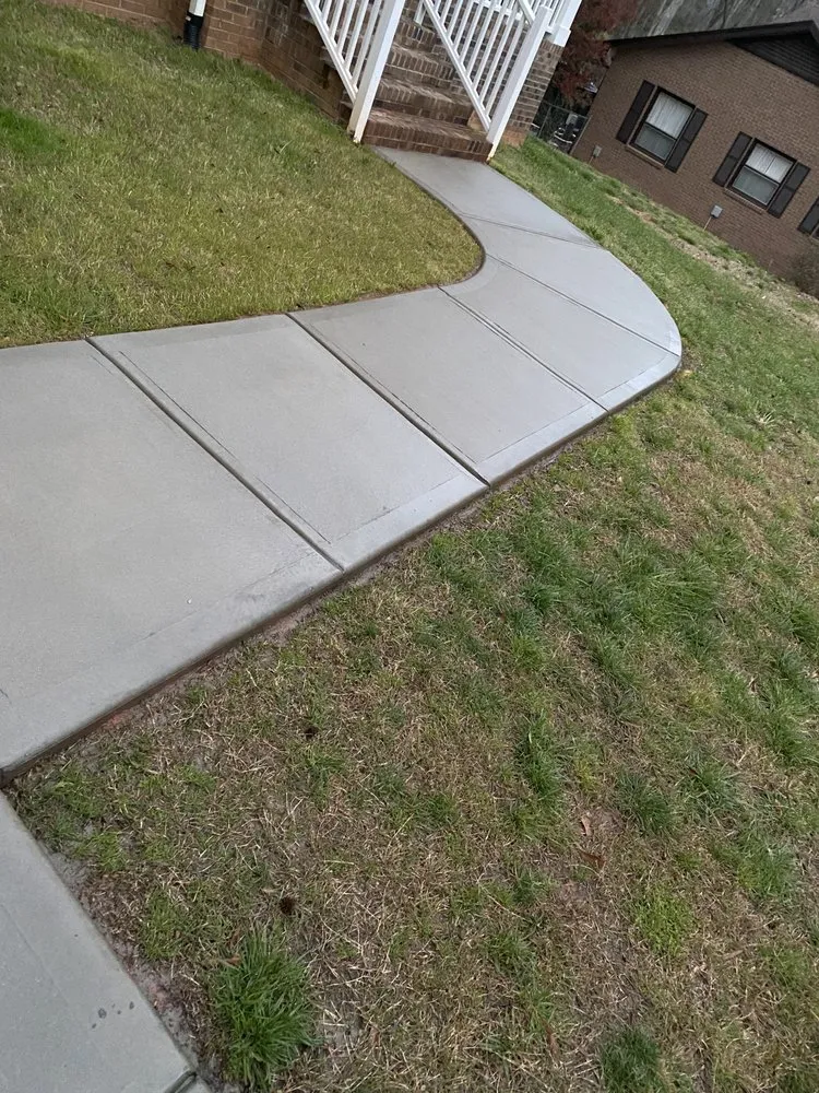 Local lawn mowing service for homes across Charlotte, NC - Northern Creole