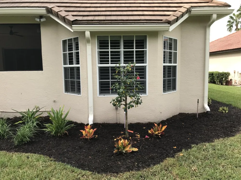 Local lawn mowing service in Ellenton, FL by Northern Edge Lawn And Landscape