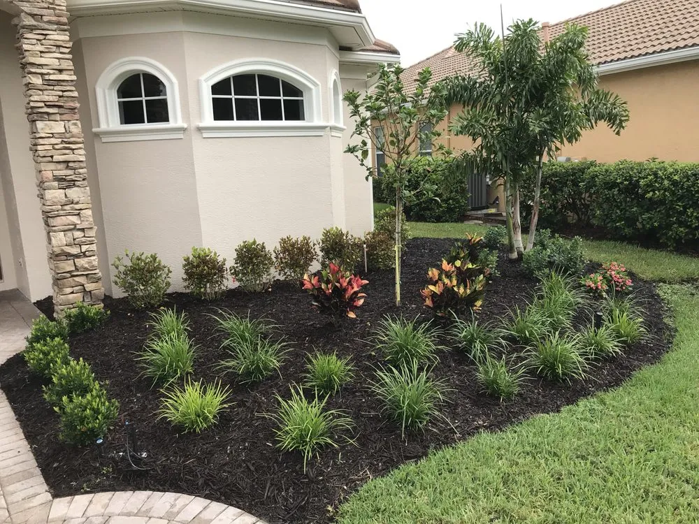 Expert yard cleanup service in Ellenton, FL by Northern Edge Lawn And Landscape