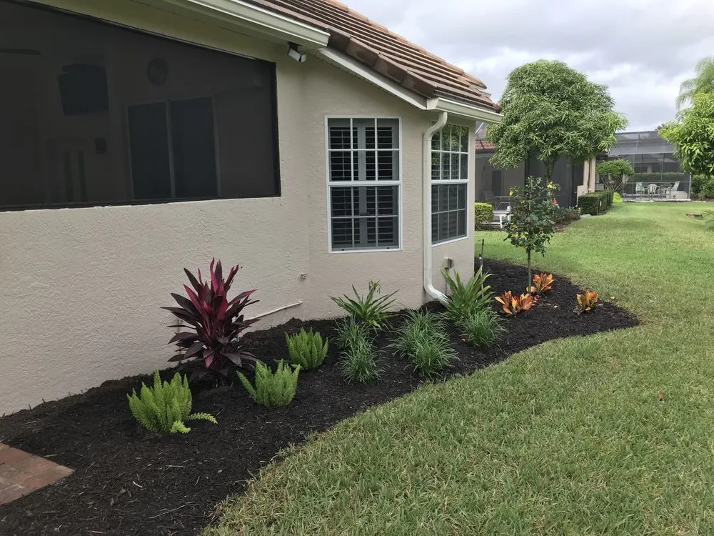 Custom landscape design in Ellenton, FL by Northern Edge Lawn And Landscape