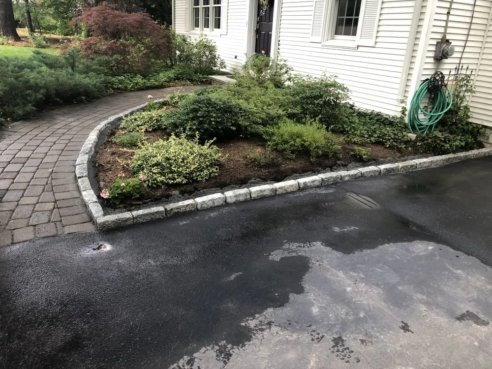 Expert outdoor landscaping in Westborough, MA - Northern landscape & plowing