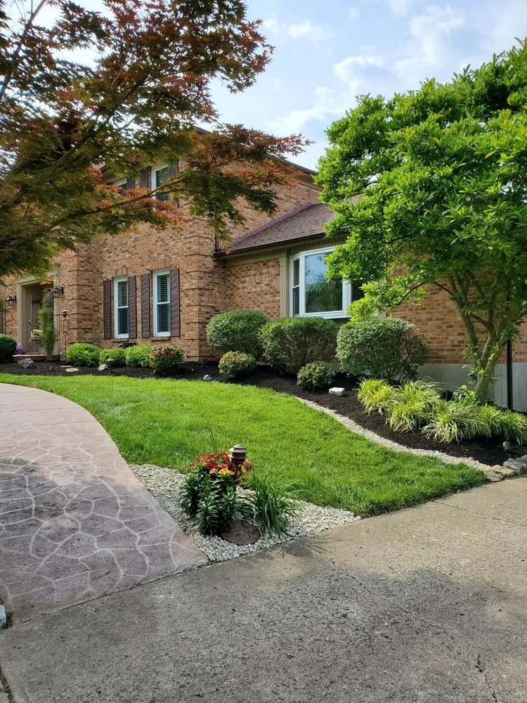 Custom garden landscaping experts serving Cincinnati, OH - Northfield Services