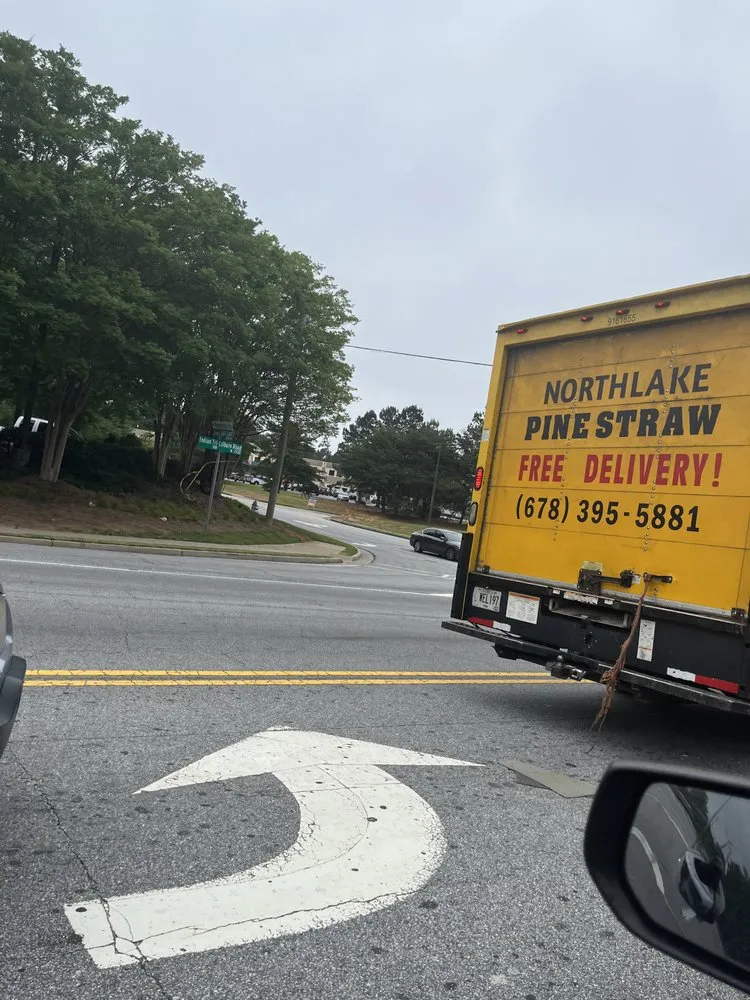 Affordable yard cleanup service for beautiful yards in Atlanta, GA by Northlake Pinestraw