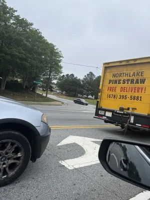 Northlake Pinestraw Logo