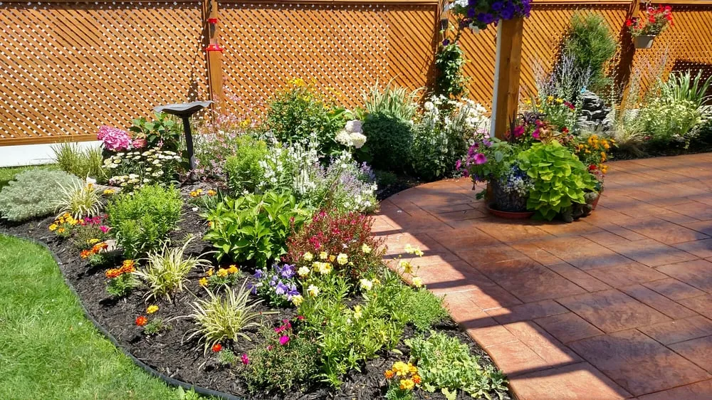 Trusted lawn mowing service for year-round maintenance in Buffalo, NY by Northridge Nursery