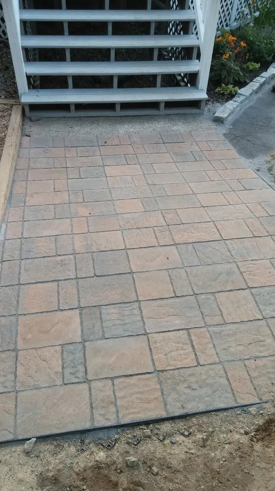 Professional landscaping services experts serving Peabody, MA - Northshore Landscape and Sealcoating