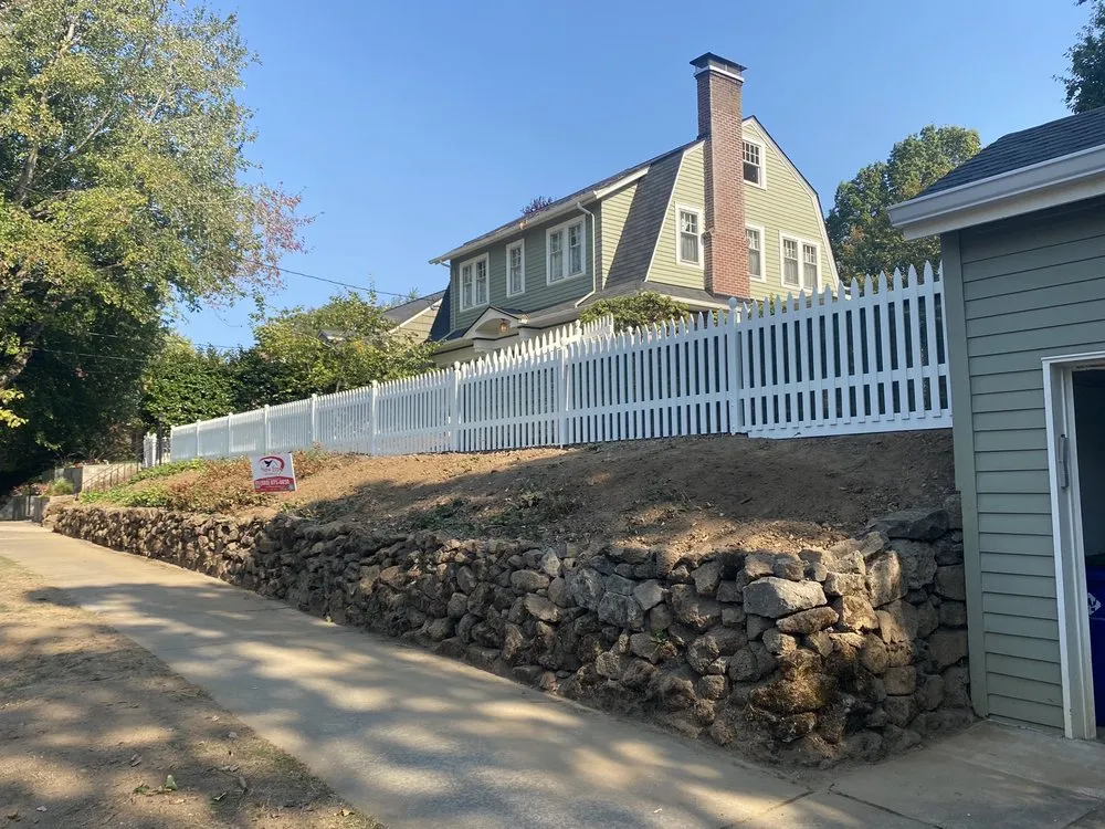 Professional garden landscaping in Aurora, OR by Northwest Outdoor Living and Landscapes