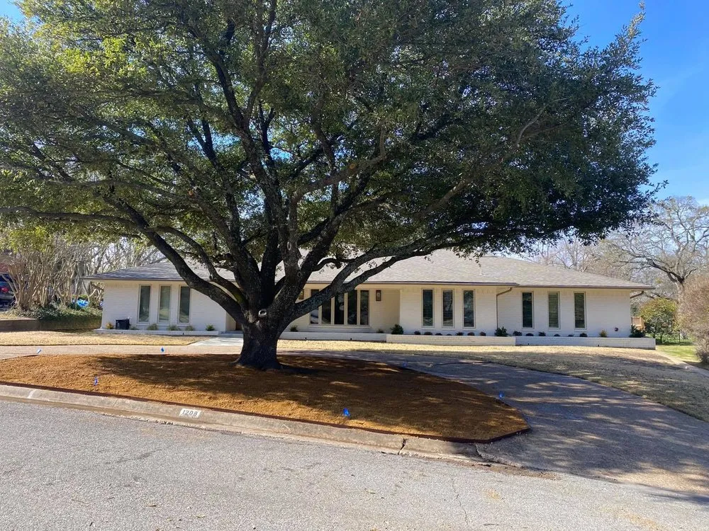 Affordable outdoor landscaping for homes in Van Alstyne, TX by NorthWolf Landscaping