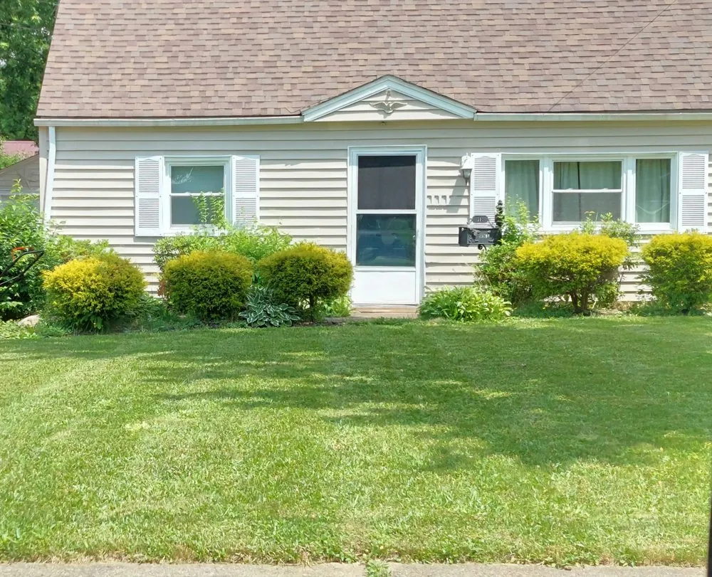 Affordable yard cleanup service near you in Youngstown, OH by Northwood Lawn Care