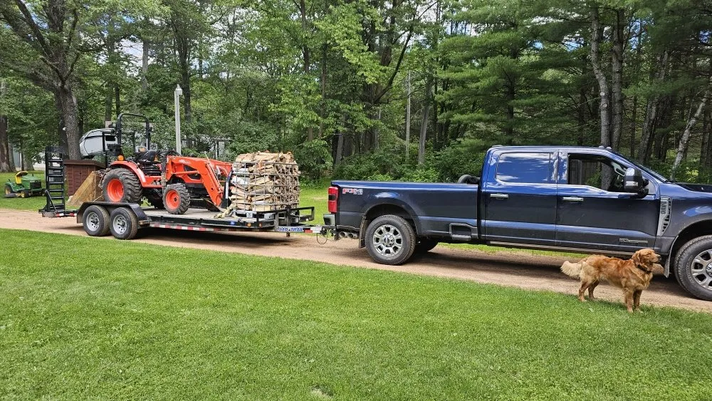 Affordable yard cleanup service experts serving Hazelhurst, WI - Northwoods Odds and Ends