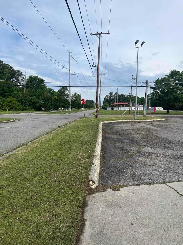 Local lawn mowing service in Laurinburg, NC - Nortons Lawncare