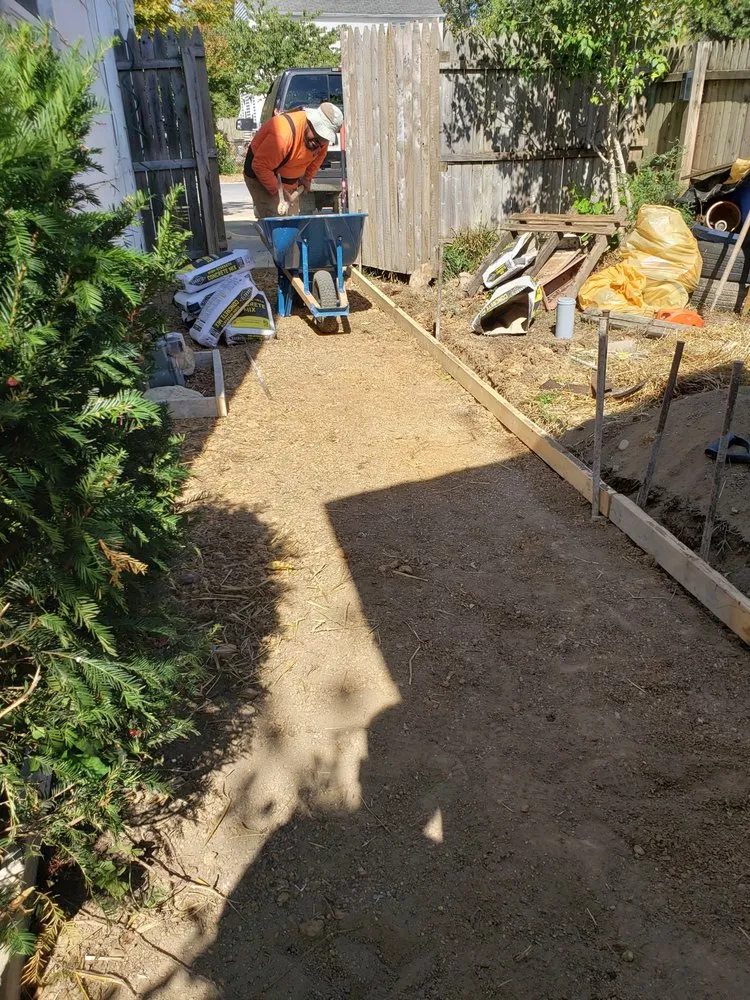 Affordable lawn mowing service for homes across Riverdale, MD - Notable Landscape
