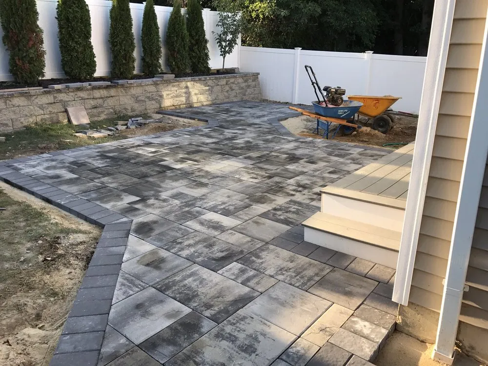 Top-rated lawn mowing service for homes in Kings Park, NY by Nouvelle Landscaping & Construction, Inc