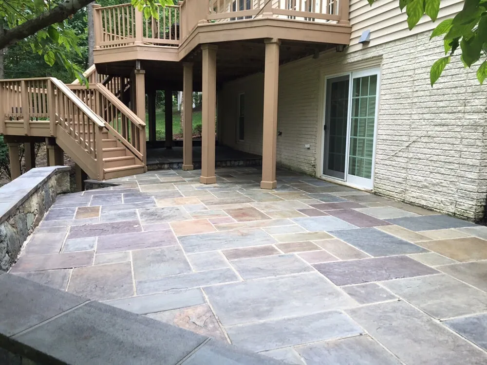 Custom outdoor landscaping in Centreville, VA - Nova Green Lawn and Landscapes