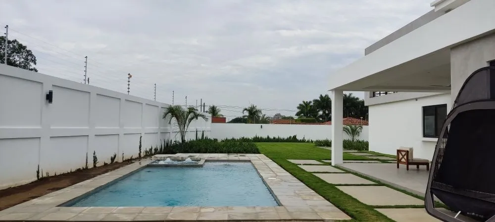 Top-rated lawn care service for residential properties across Hemet, CA - NovaScape Solutions