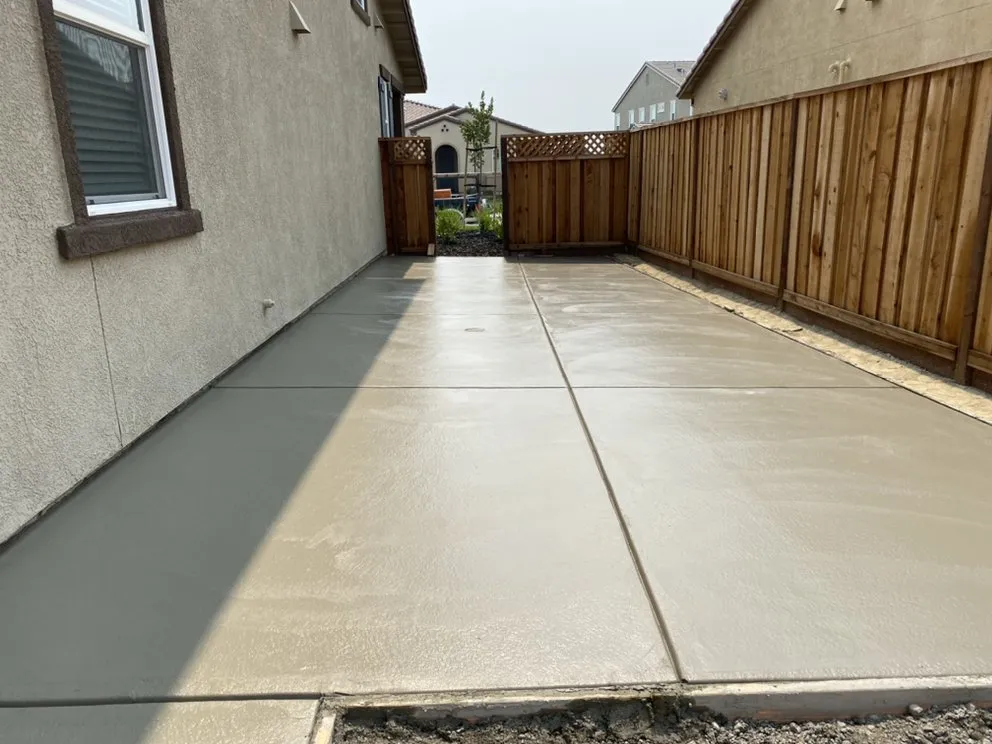 Expert lawn mowing service experts serving Oakley, CA - Now and Future Landscaping