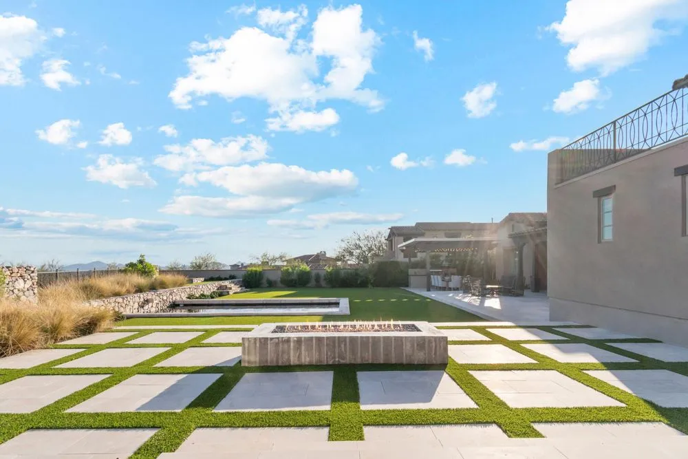 Expert lawn mowing service in Peoria, AZ - N.R Design+Build