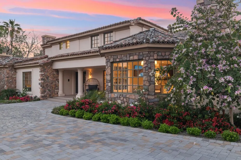 Expert garden landscaping in Peoria, AZ by N.R Design+Build