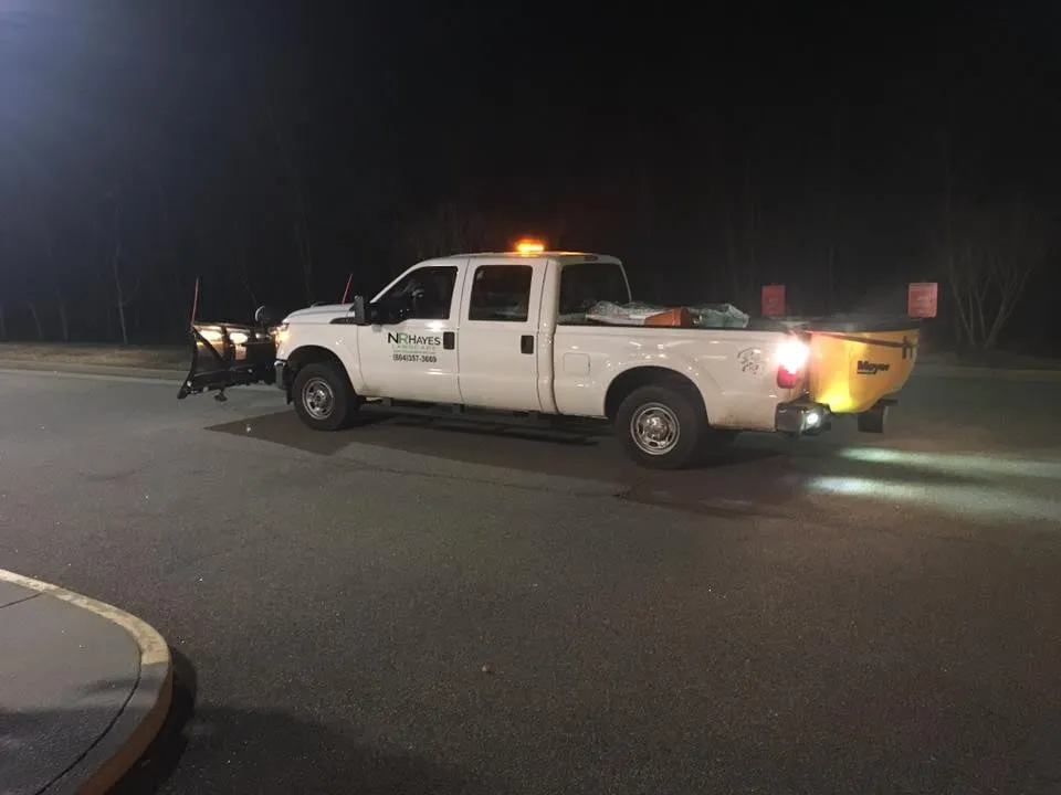 Professional garden landscaping in Chester, VA - N.R. Hayes Lawn Care