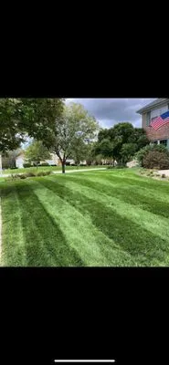 NRA Landscaping & Lawn Care Logo