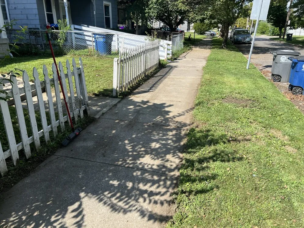 Local garden landscaping in Toledo, OH - N&S LawnCare & Powerwashing services